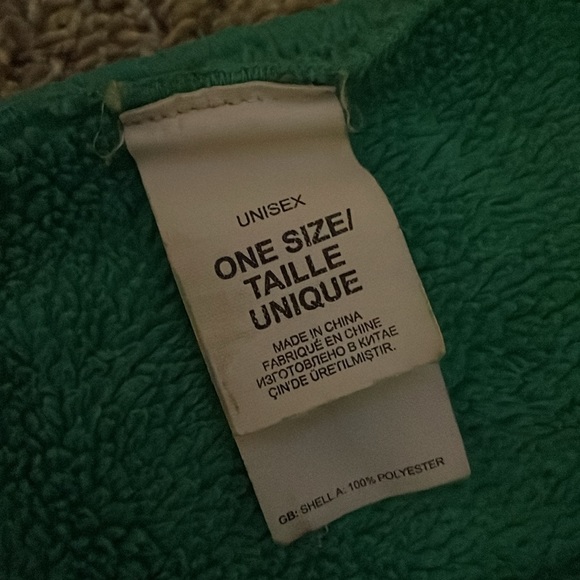 The North Face Osito faux fur beanie - Picture 3 of 3